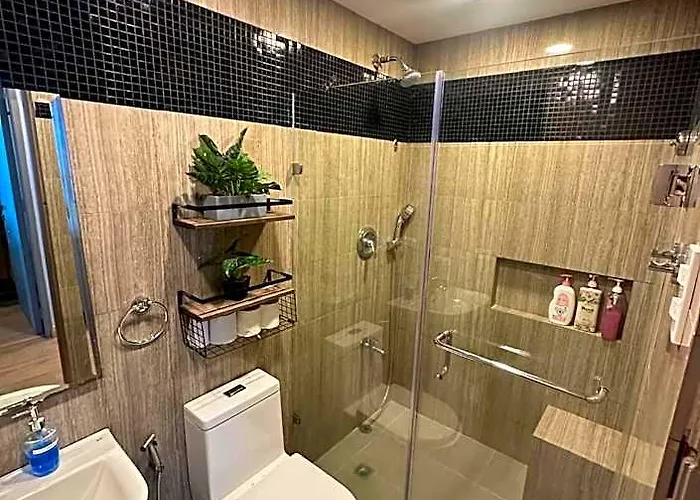Отель Exquisite Private 2br 4*